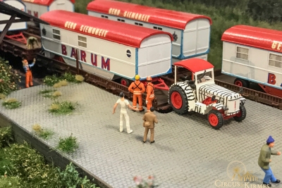 Bahnverladung Circus Barum von Olaf Stach