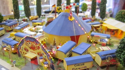 Circus Modelle von Herbert Willms