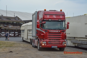 Aufbau Galerien Cranger Kirmes