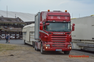 Aufbau Galerien Cranger Kirmes