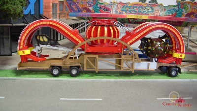 Kirmes von Mischa de Graf