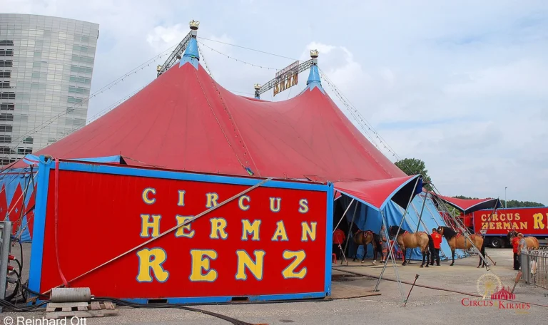 2013 Circus Hermann Renz Amsterdam