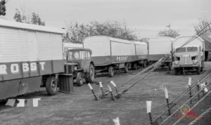 Bildarchiv Zirkus Probst Ost online