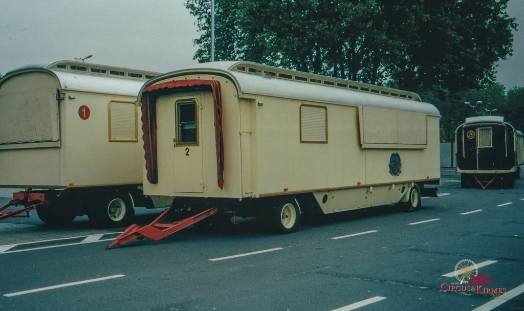 2000 Circus Theater Roncalli in Dortmund