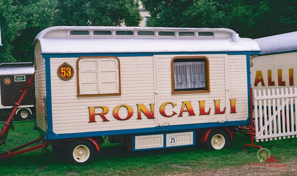 2001 Circus Theater Roncalli in Hannover