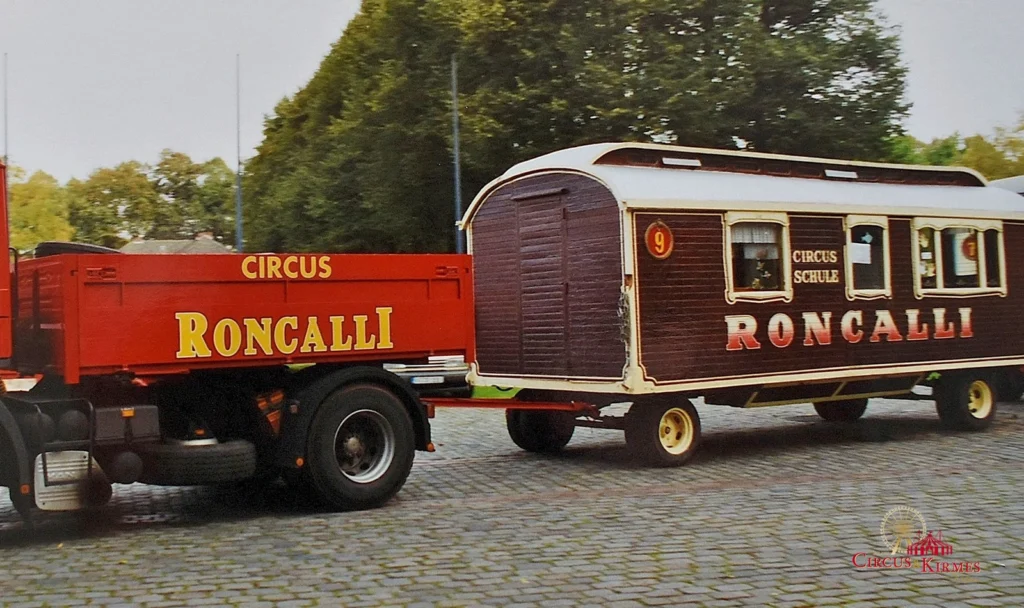 2001 Circus Theater Roncalli in Münster