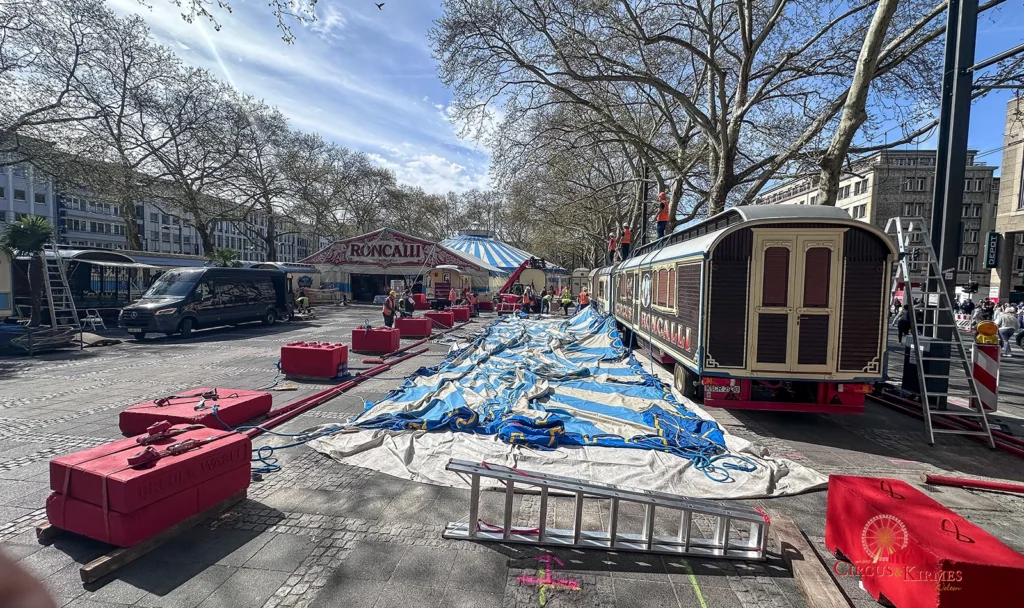 2026 Aufbau des Circus Roncalli in Köln
